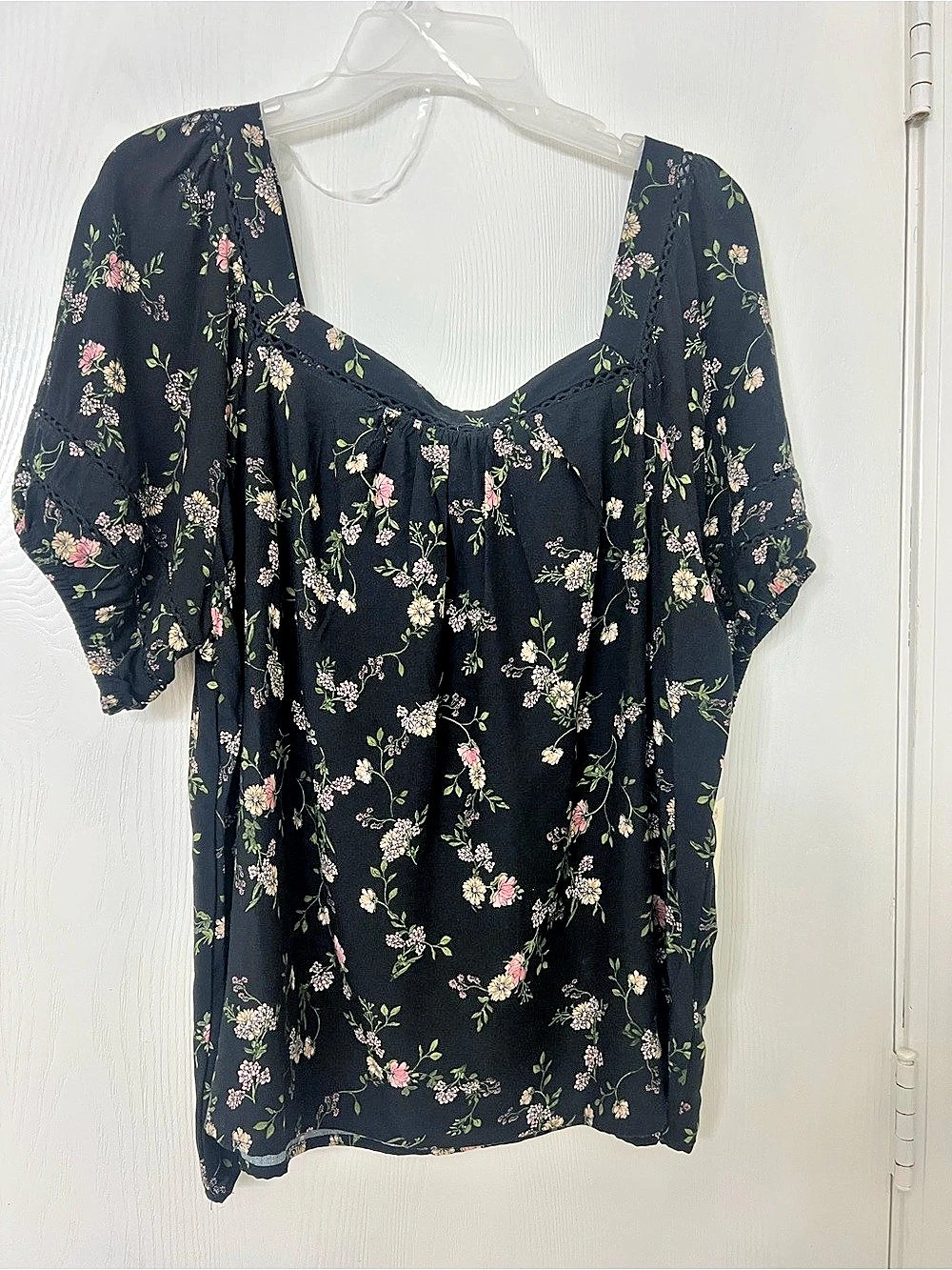 Angels Floral Blouse in Black & Pink Size XL NWT